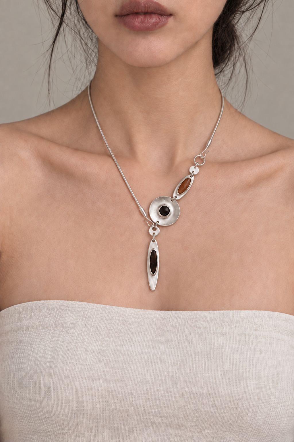 Orbit Amber Necklace